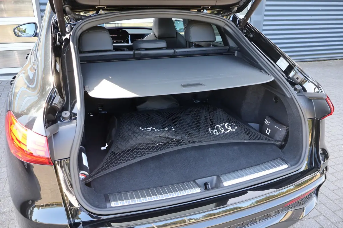 2.0 TFSI e-hybrid 299pk quattro S edition | Panoramadak | Rondomzichtcamera | Ambienceverlichting | Parkeerassistent | Adaptive Cruise