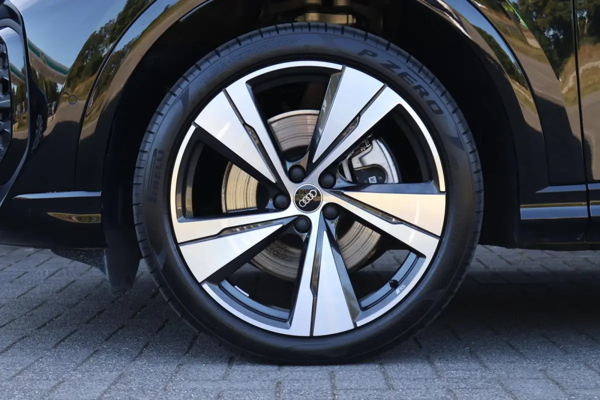 2.0 TFSI e-hybrid 299pk quattro S edition | Panoramadak | Rondomzichtcamera | Ambienceverlichting | Parkeerassistent | Adaptive Cruise