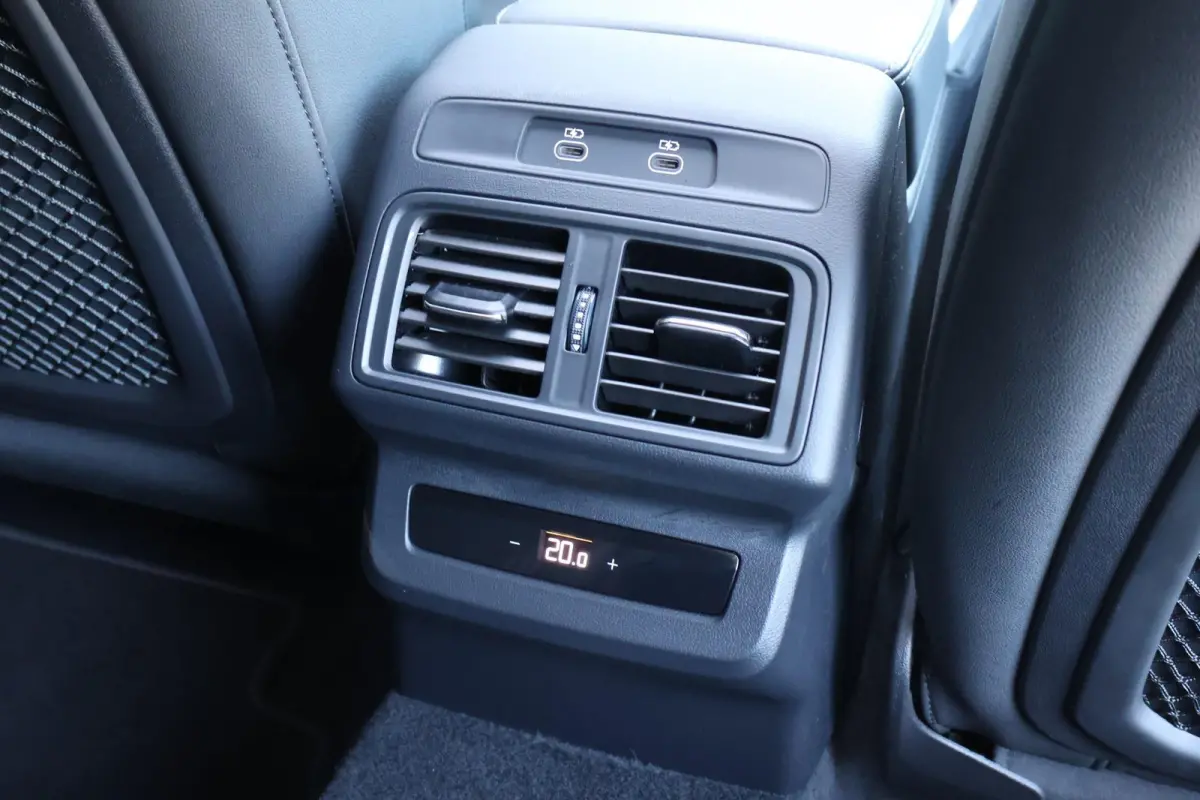 2.0 TFSI e-hybrid 299pk quattro S edition | Panoramadak | Rondomzichtcamera | Ambienceverlichting | Parkeerassistent | Adaptive Cruise