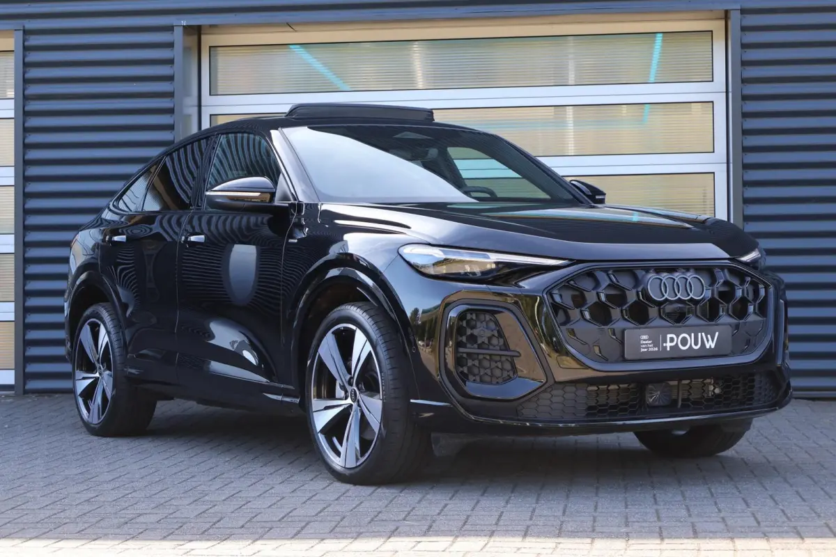 2.0 TFSI e-hybrid 299pk quattro S edition | Panoramadak | Rondomzichtcamera | Ambienceverlichting | Parkeerassistent | Adaptive Cruise