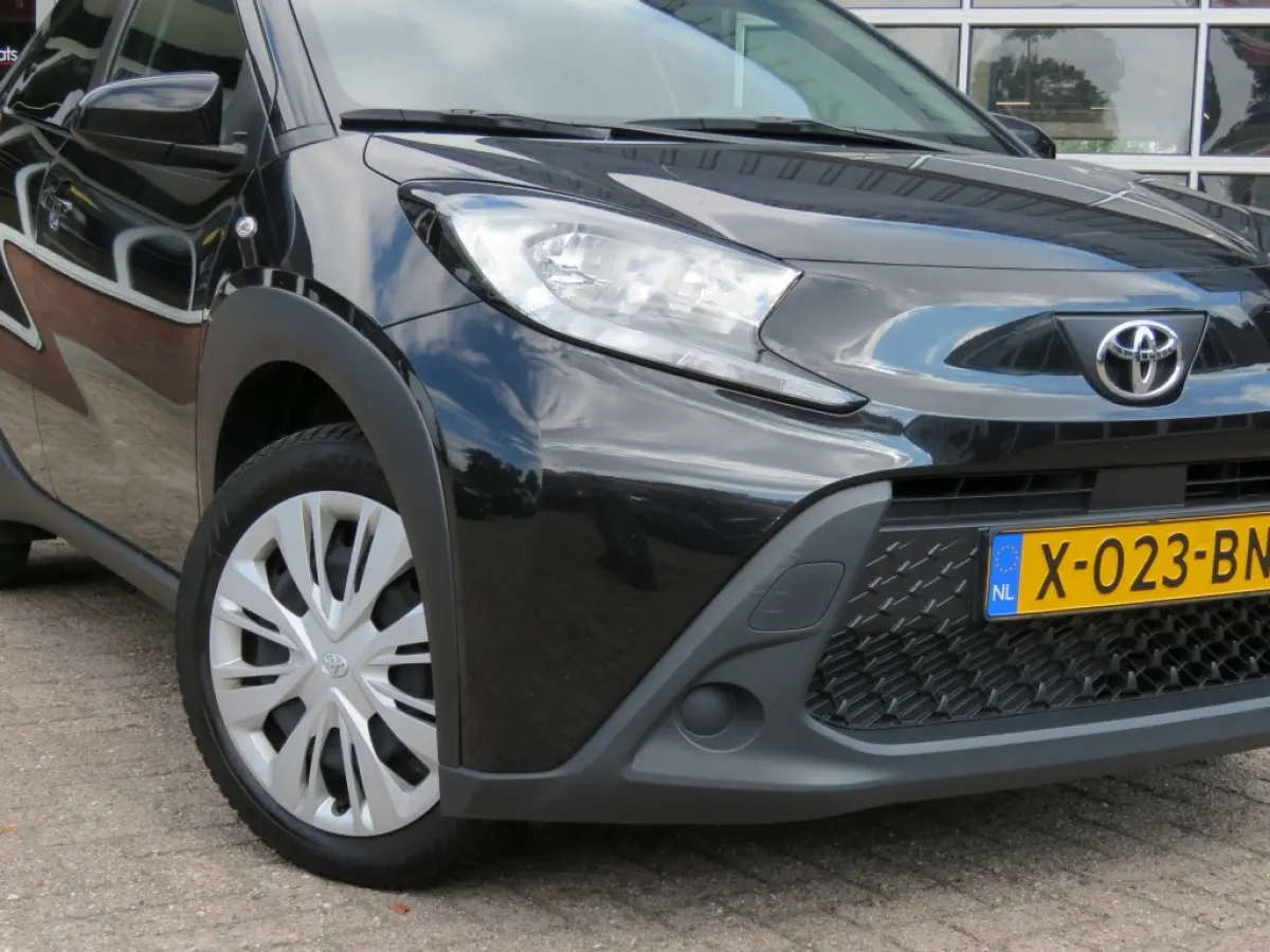 1.0 VVT-I MT PLAY / Camera / Cruise / BOVAG garantie