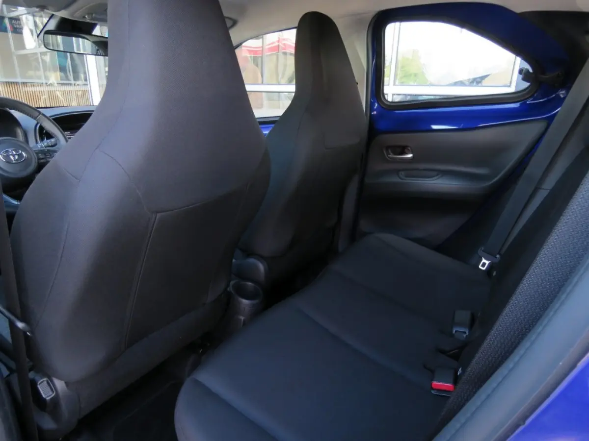 1.0 VVT-I MT PLAY / Camera / Cruise / BOVAG garantie
