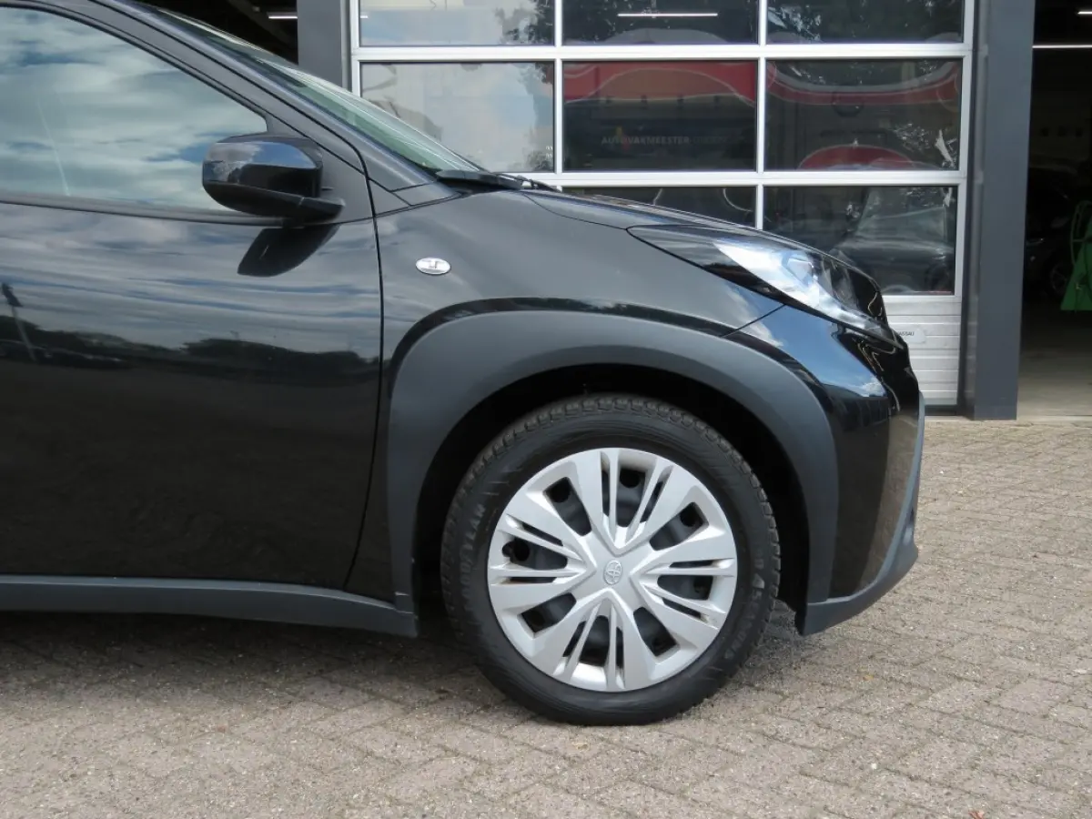 1.0 VVT-I MT PLAY / Camera / Cruise / BOVAG garantie