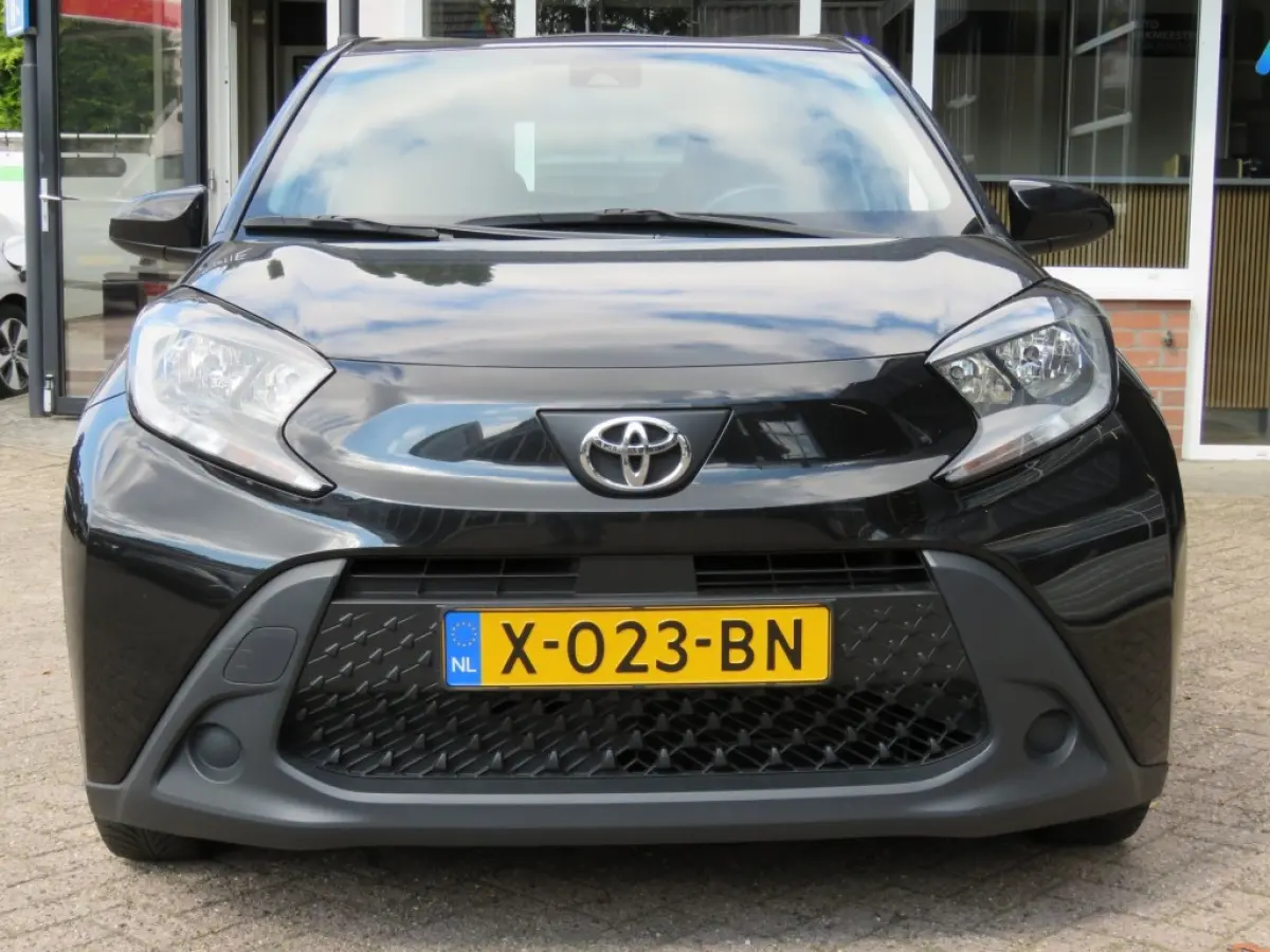 1.0 VVT-I MT PLAY / Camera / Cruise / BOVAG garantie