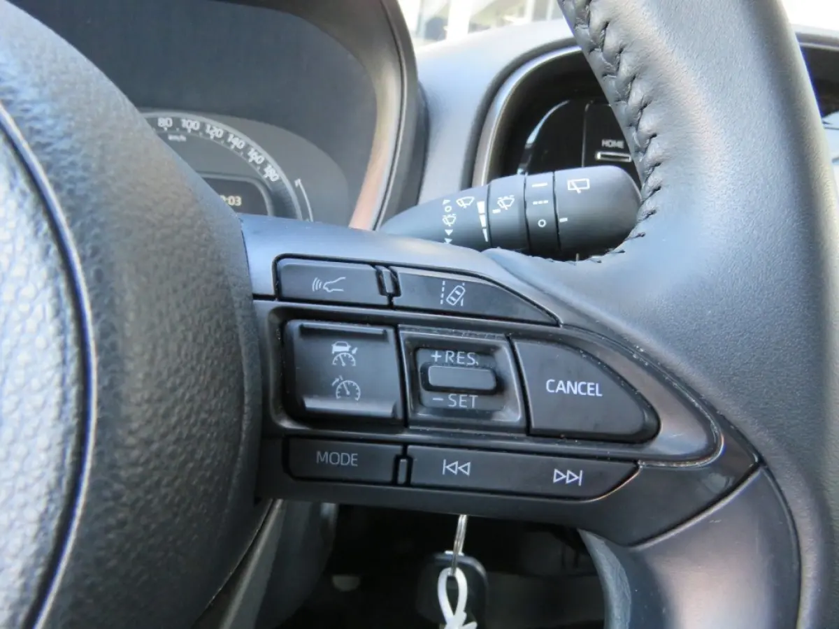 1.0 VVT-I MT PLAY / Camera / Cruise / BOVAG garantie