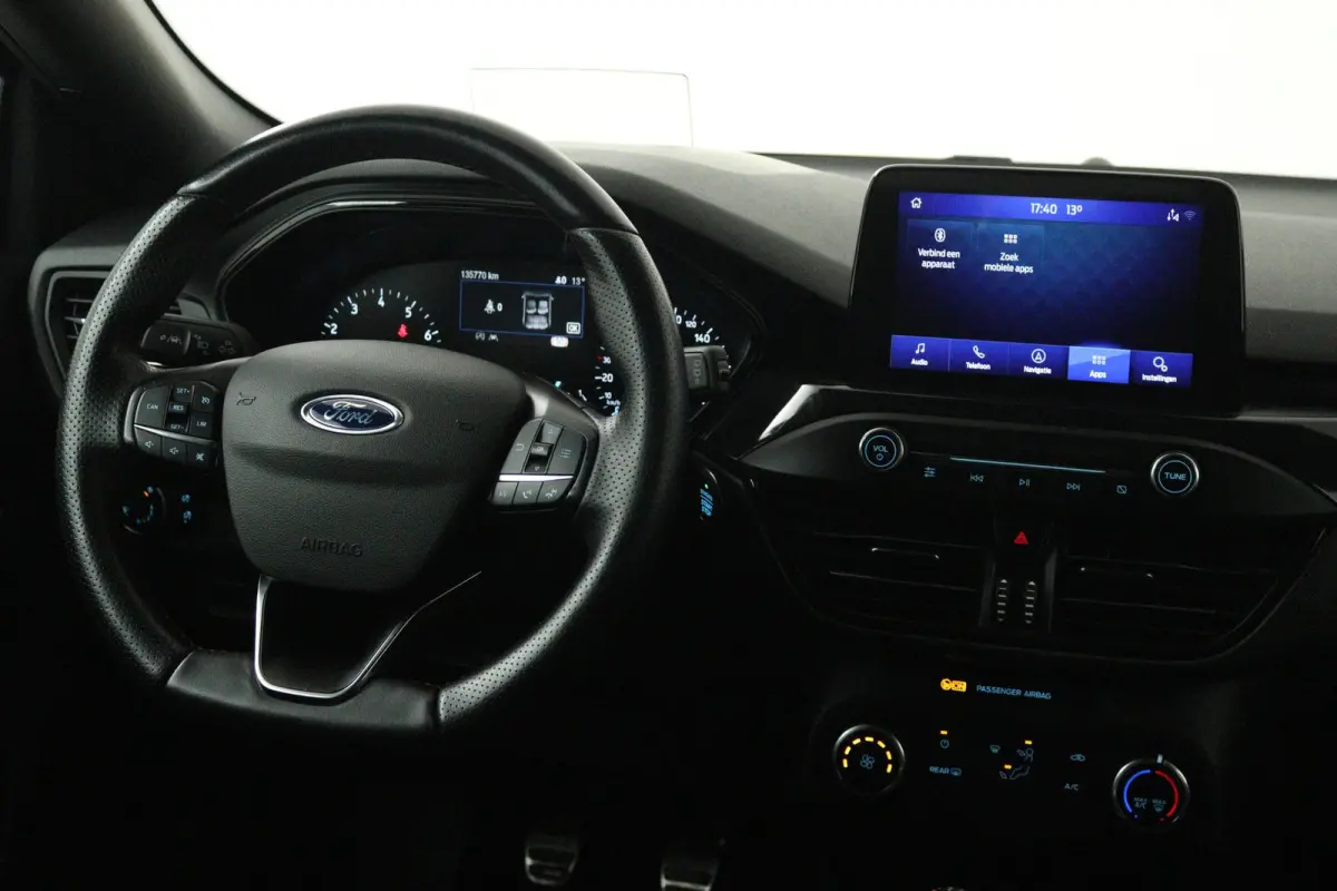 1.0 EcoBoost Titanium Business (CAMERA, NAVIGATIE, CRUISE CONTROL, PARKEERSENSOREN)