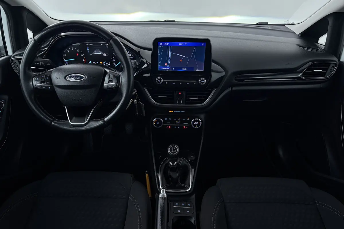1.0 EcoBoost Titanium (STOEL/STUUR VERWARMING, CAMERA, TREKHAAK, CRUISE ADAPTIEF)