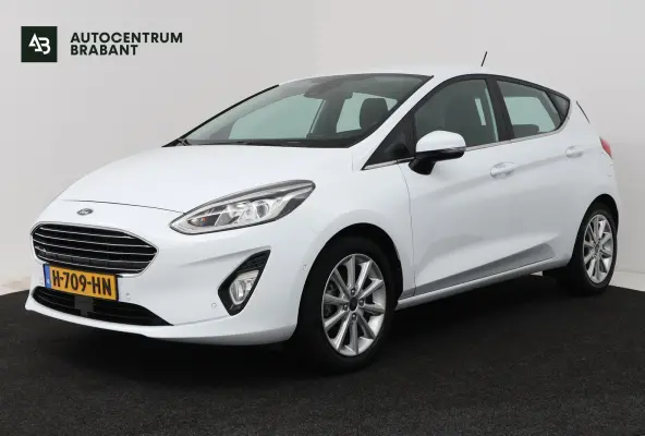 1.0 EcoBoost Titanium (STOEL/STUUR VERWARMING, CAMERA, TREKHAAK, CRUISE ADAPTIEF)