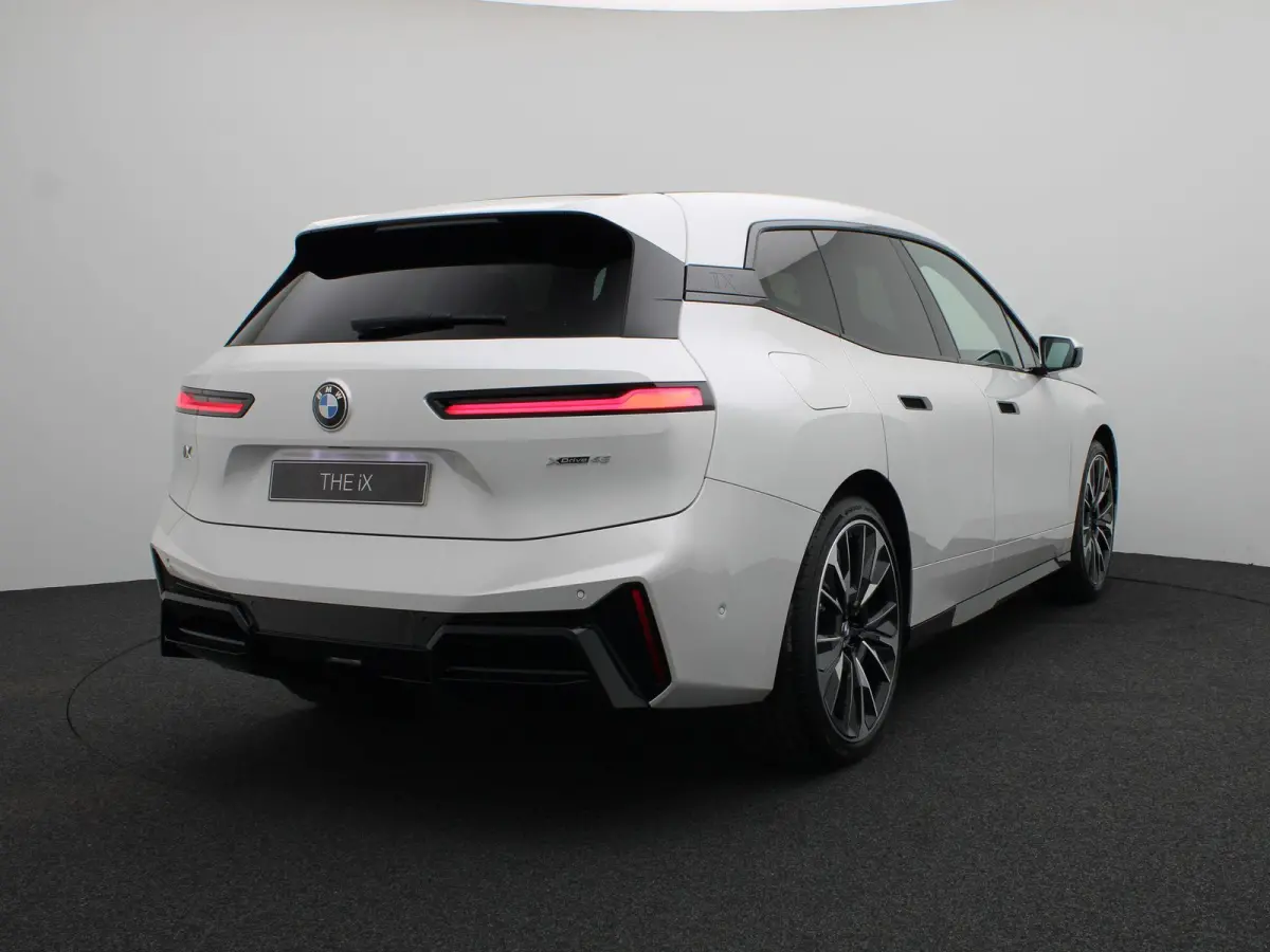 xDrive45 M Sportpakket Pro | Innovation Pack | Sky Lounge