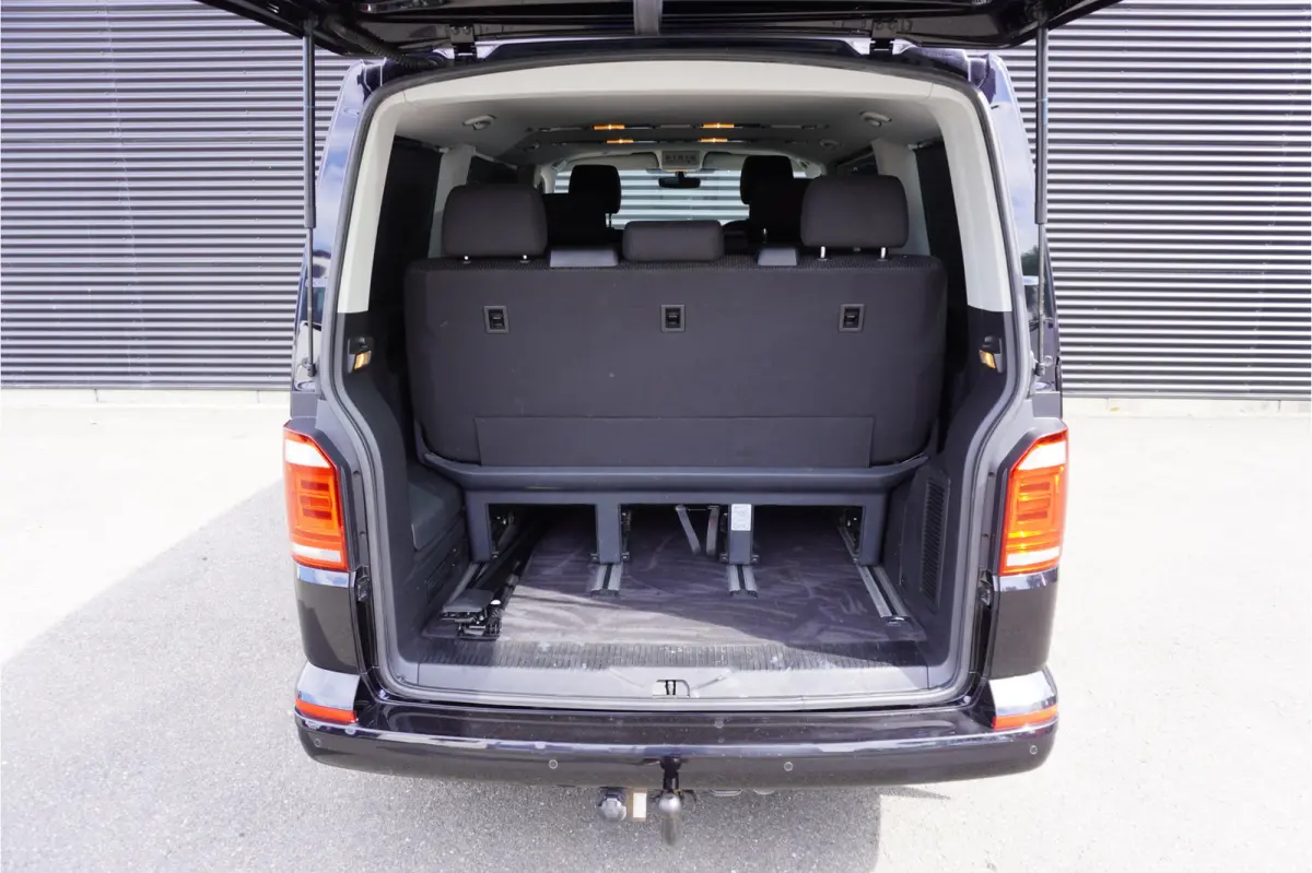 Transporter MARGE L1H1 150pk Euro6 7-persoons Trekhaak Cruise control Airco Sidebars Radio Bluetooth
