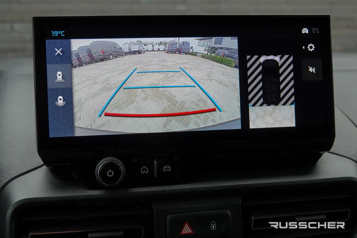 L1 | 1.5 BlueHDi 130 Pk Aut. | Stoel-Bank | Achteruitrijcamera | Camera binnenspiegel | Parkeersensoren