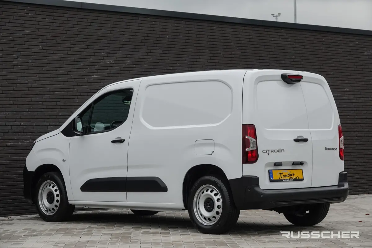 L1 | 1.5 BlueHDi 130 Pk Aut. | Stoel-Bank | Achteruitrijcamera | Camera binnenspiegel | Parkeersensoren