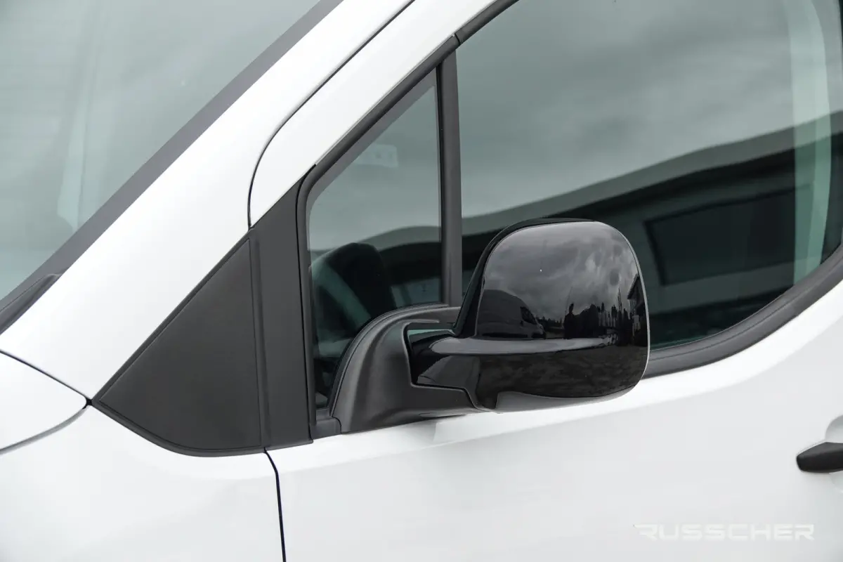L1 | 1.5 BlueHDi 130 Pk Aut. | Stoel-Bank | Achteruitrijcamera | Camera binnenspiegel | Parkeersensoren
