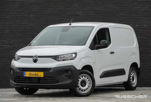 L1 | 1.5 BlueHDi 130 Pk Aut. | Stoel-Bank | Achteruitrijcamera | Camera binnenspiegel | Parkeersensoren