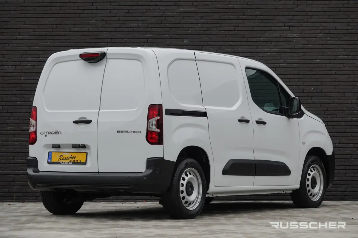 L1 | 1.5 BlueHDi 130 Pk Aut. | Stoel-Bank | Achteruitrijcamera | Camera binnenspiegel | Parkeersensoren