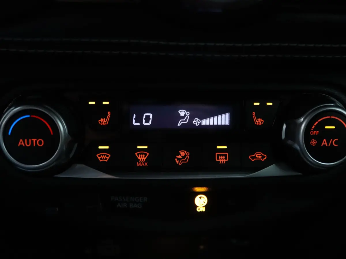 115pk DIG-T Tekna Apple Carplay/Android Auto | Climate