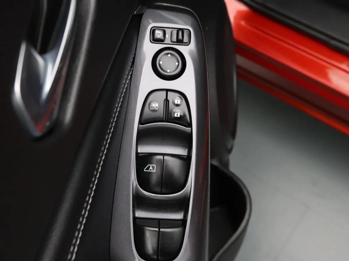 115pk DIG-T Tekna Apple Carplay/Android Auto | Climate