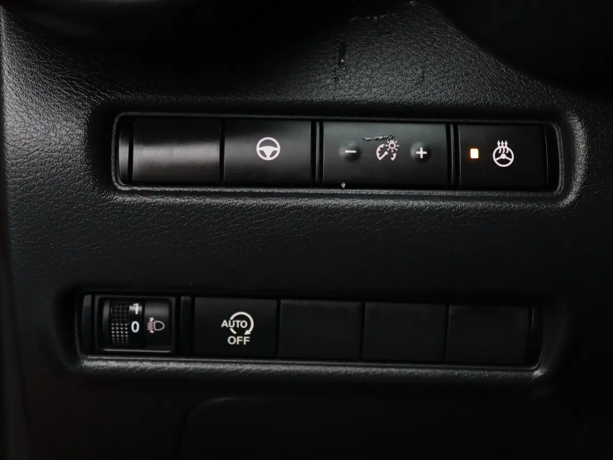 115pk DIG-T Tekna Apple Carplay/Android Auto | Climate