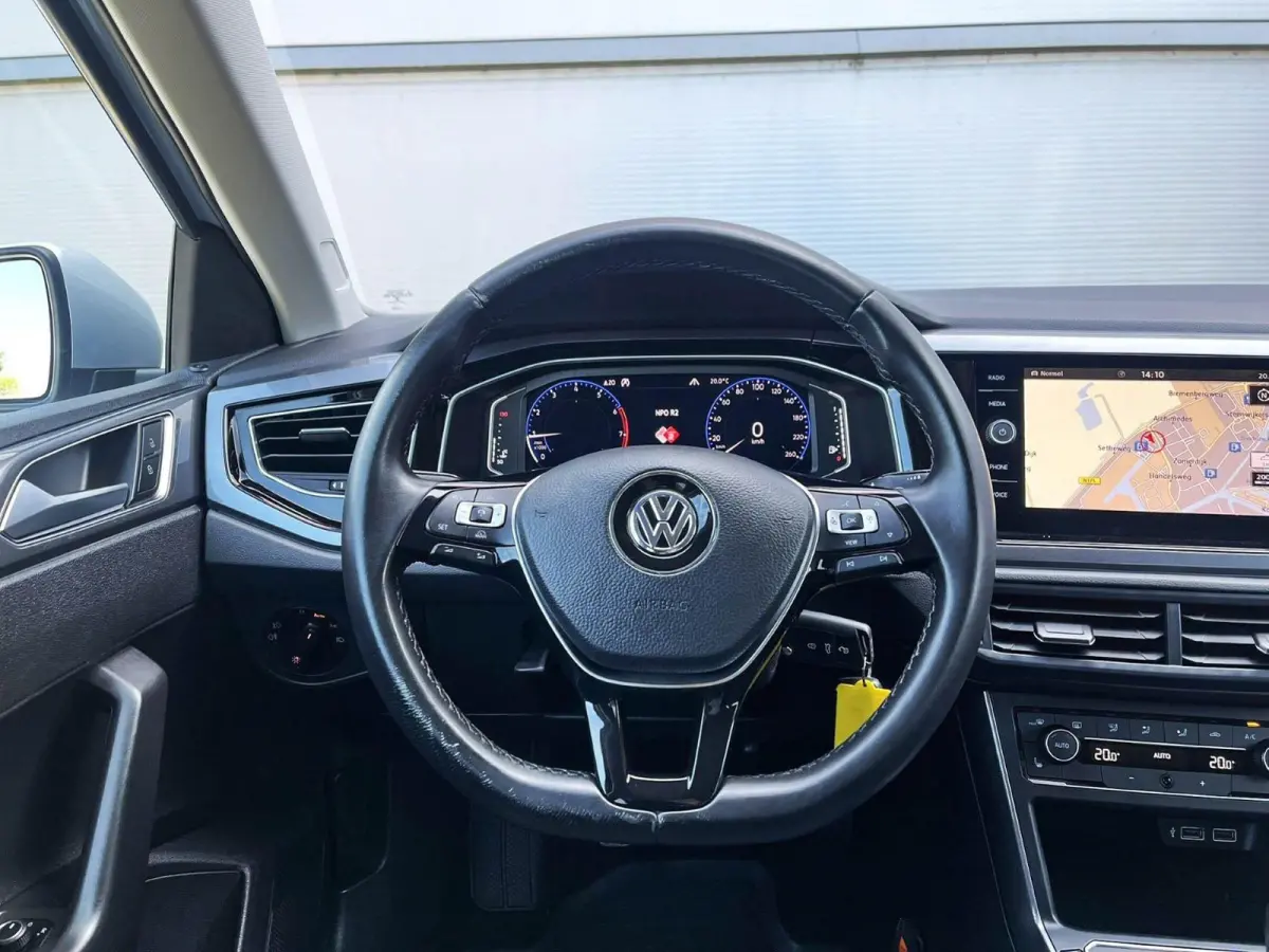 1.0 TSI 95pk Highline Business R | Navigatie | Camera | Stoelverwarming