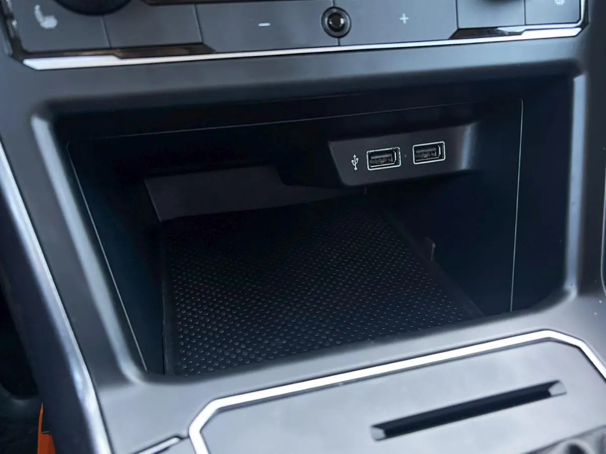 1.0 TSI 95pk Highline Business R | Navigatie | Camera | Stoelverwarming