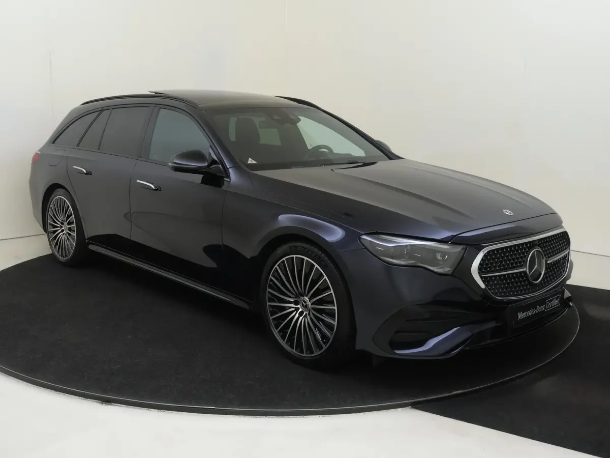 300 e Sport Edition / Panoramadak/ SUPERSCREEN/ Night/ 20 inch/ Burmester 4D/