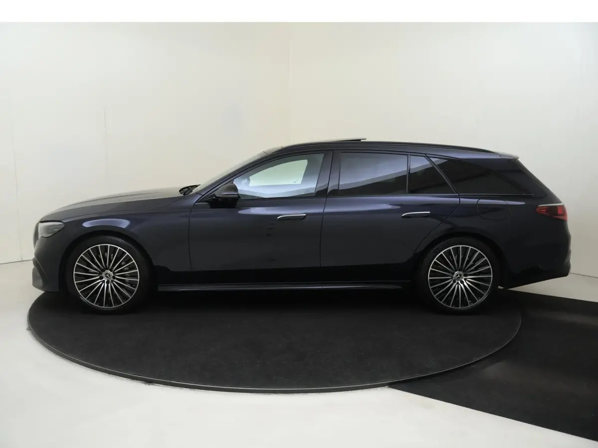 300 e Sport Edition / Panoramadak/ SUPERSCREEN/ Night/ 20 inch/ Burmester 4D/