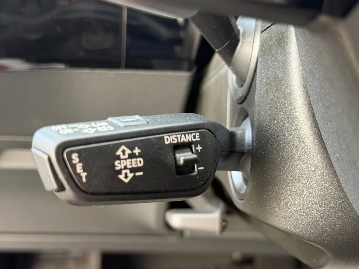 50 quattro S-Line edition (NL-auto, Panorama, StoelV, Carplay, Camera, PDC, Etc)