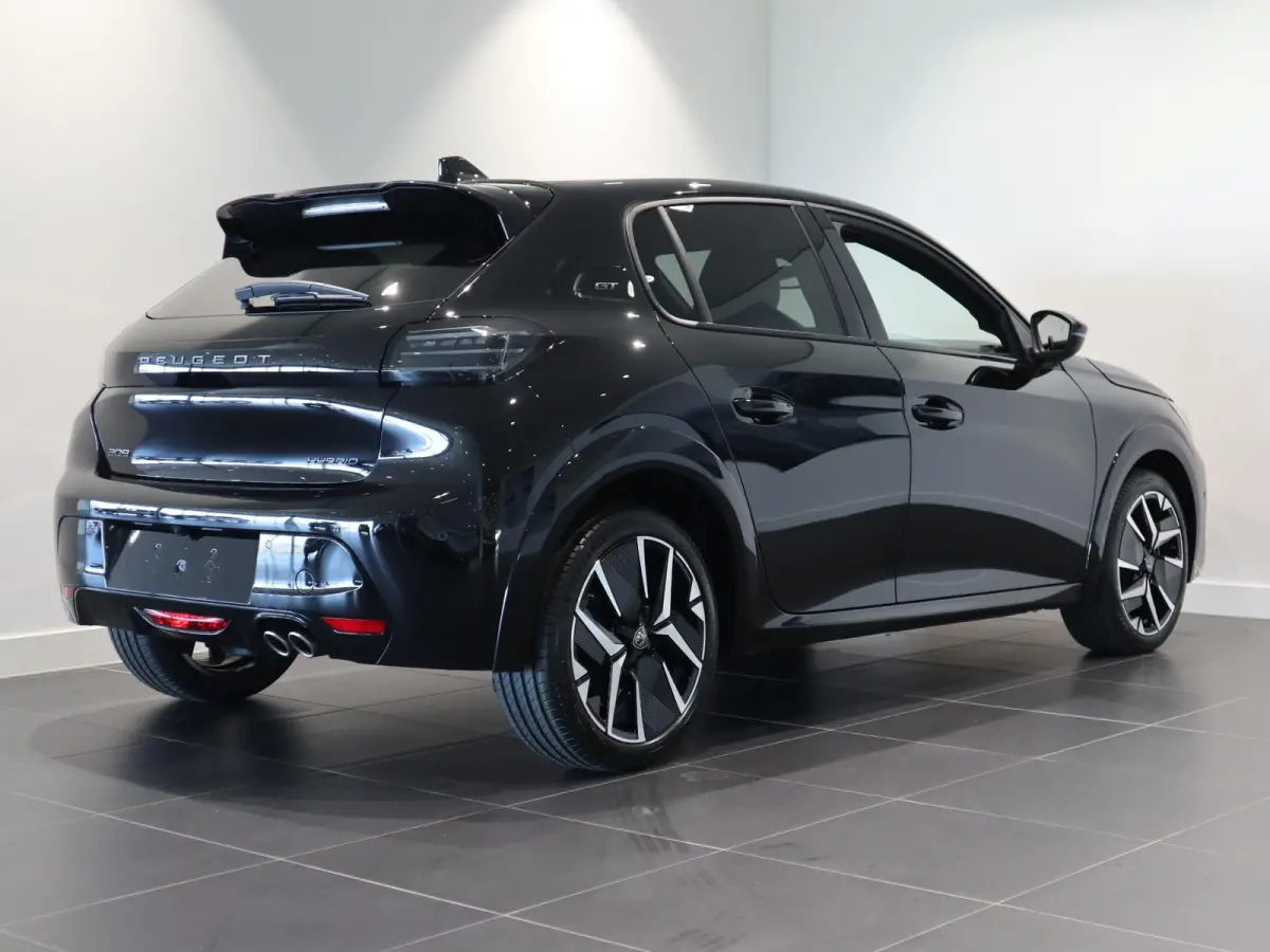 1.2 Hybrid 145 e-DCS6 GT - AUTOMAAT - DRAADLOZE CARPLAY - KANON!