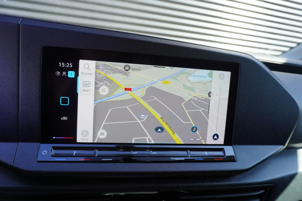 122pk Navigatie Trekhaak Camera Parkeersensoren Cruise control Apple Carplay
