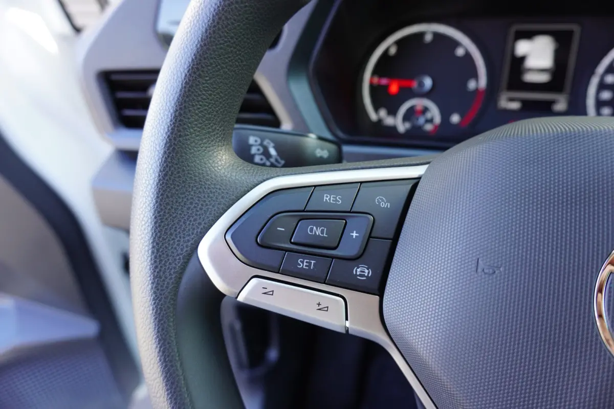 122pk Navigatie Trekhaak Camera Parkeersensoren Cruise control Apple Carplay