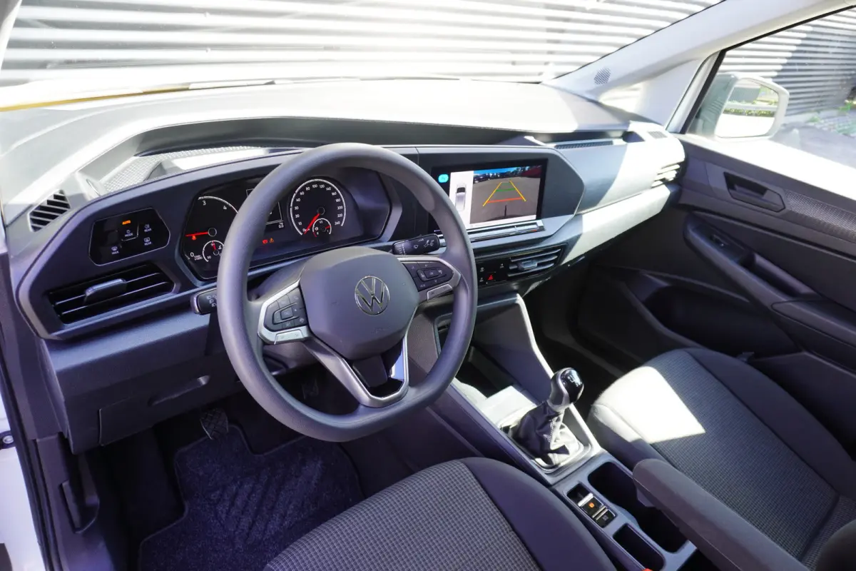 122pk Navigatie Trekhaak Camera Parkeersensoren Cruise control Apple Carplay