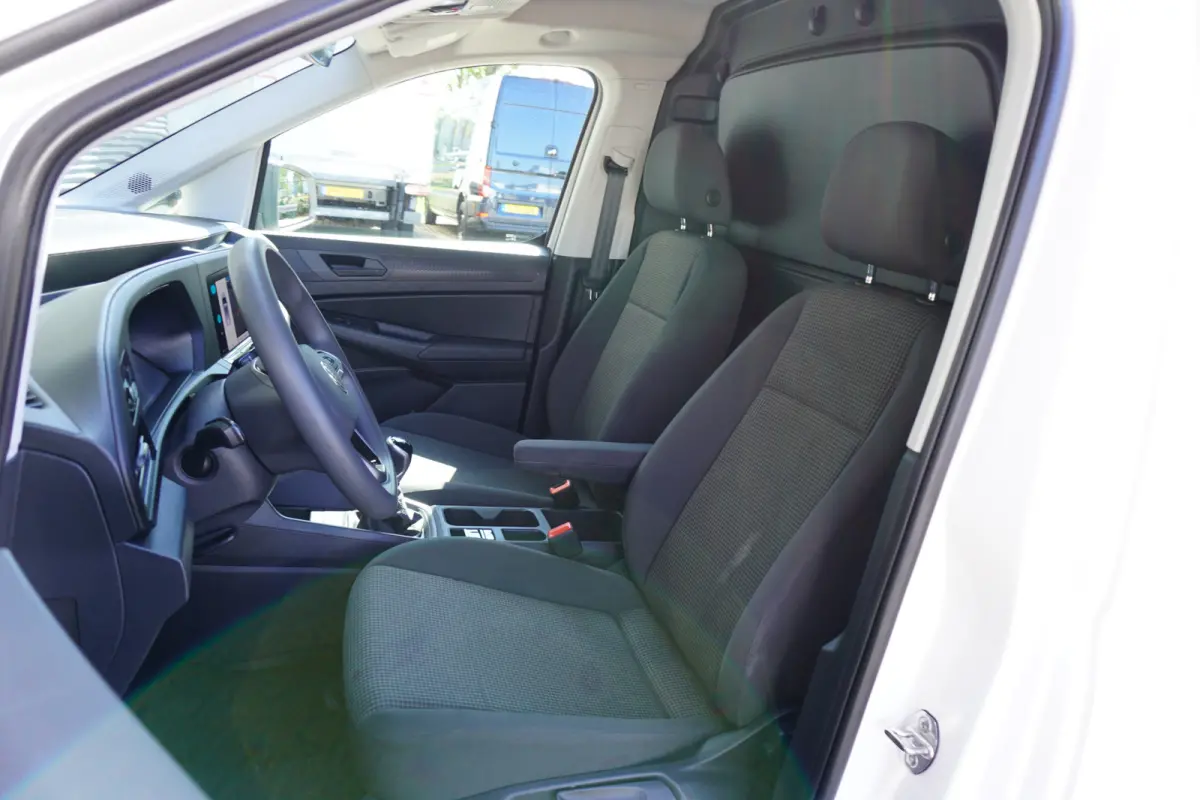 122pk Navigatie Trekhaak Camera Parkeersensoren Cruise control Apple Carplay