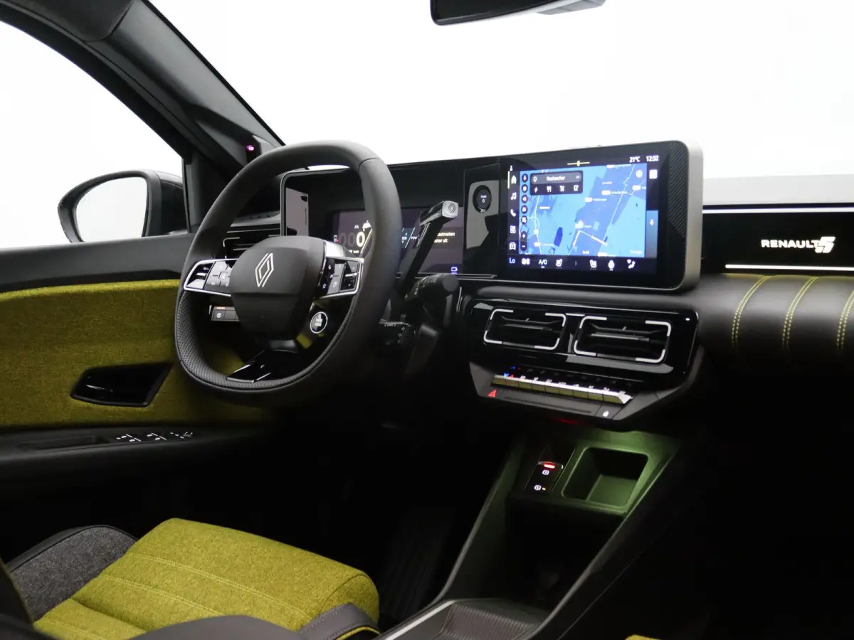 comfort range iconic cinq 52 kWh Apple Carplay/Android Auto | Climate