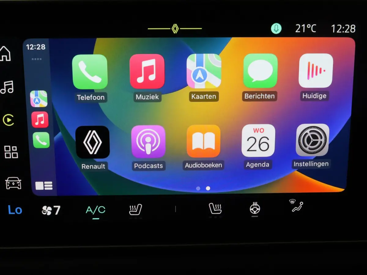 comfort range iconic cinq 52 kWh Apple Carplay/Android Auto | Climate