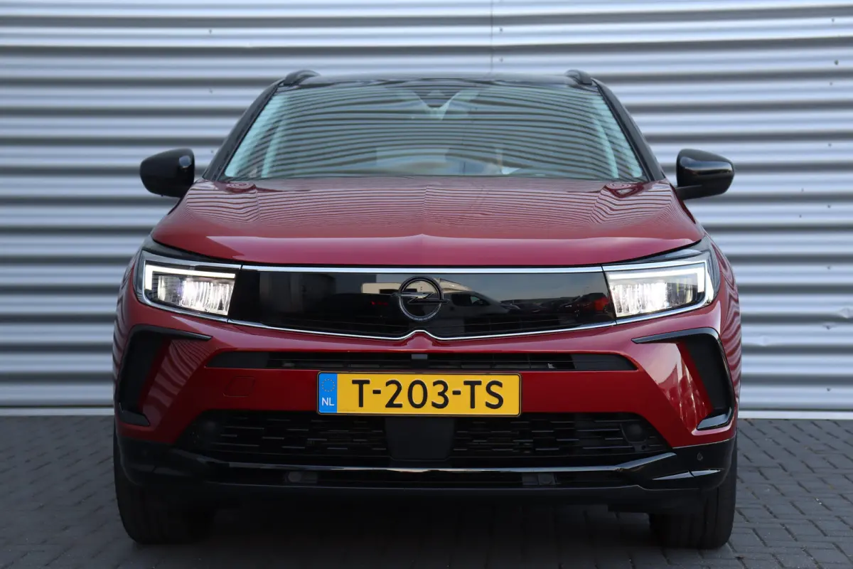 1.2 TURBO 130PK LEVEL 4 ULTIMATE AUTOMAAT / NAVI / LEDER / CLIMA / LED / PDC / AGR / 19" LMV / BLUETOOTH / CRUISECONTROL / 1E EIGENAAR / NIEUWSTAAT !!