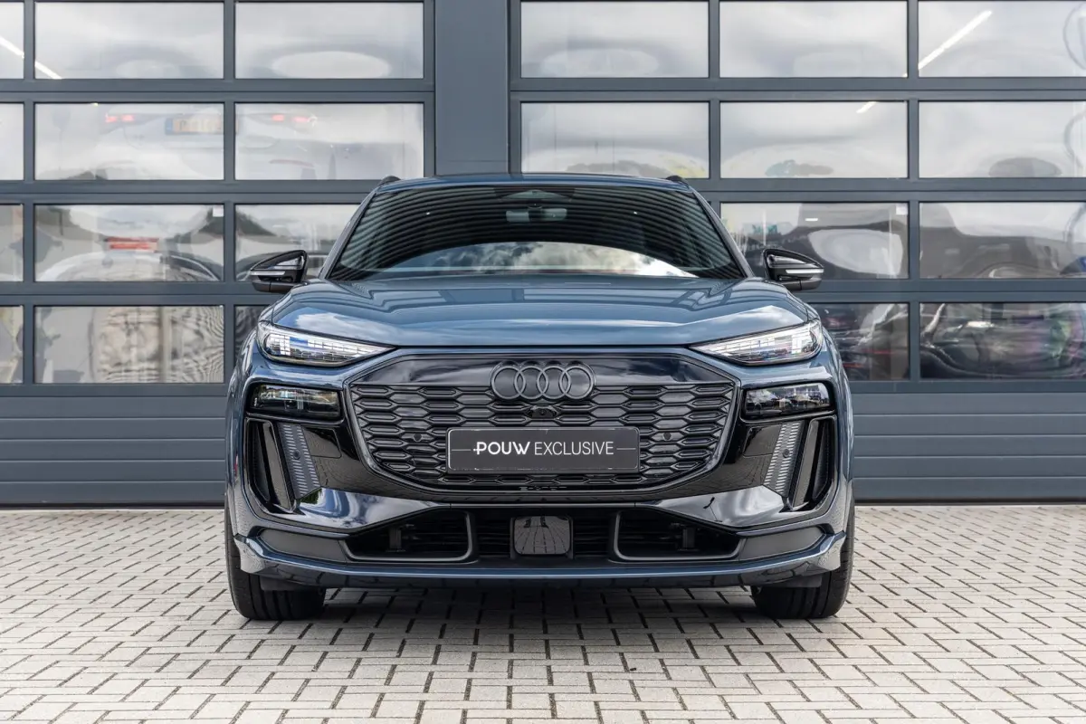 252pk S Edition 83 kWh | Panoramadak | Luchtvering | Trekhaak Wegklapbaar | 22" Velgen
