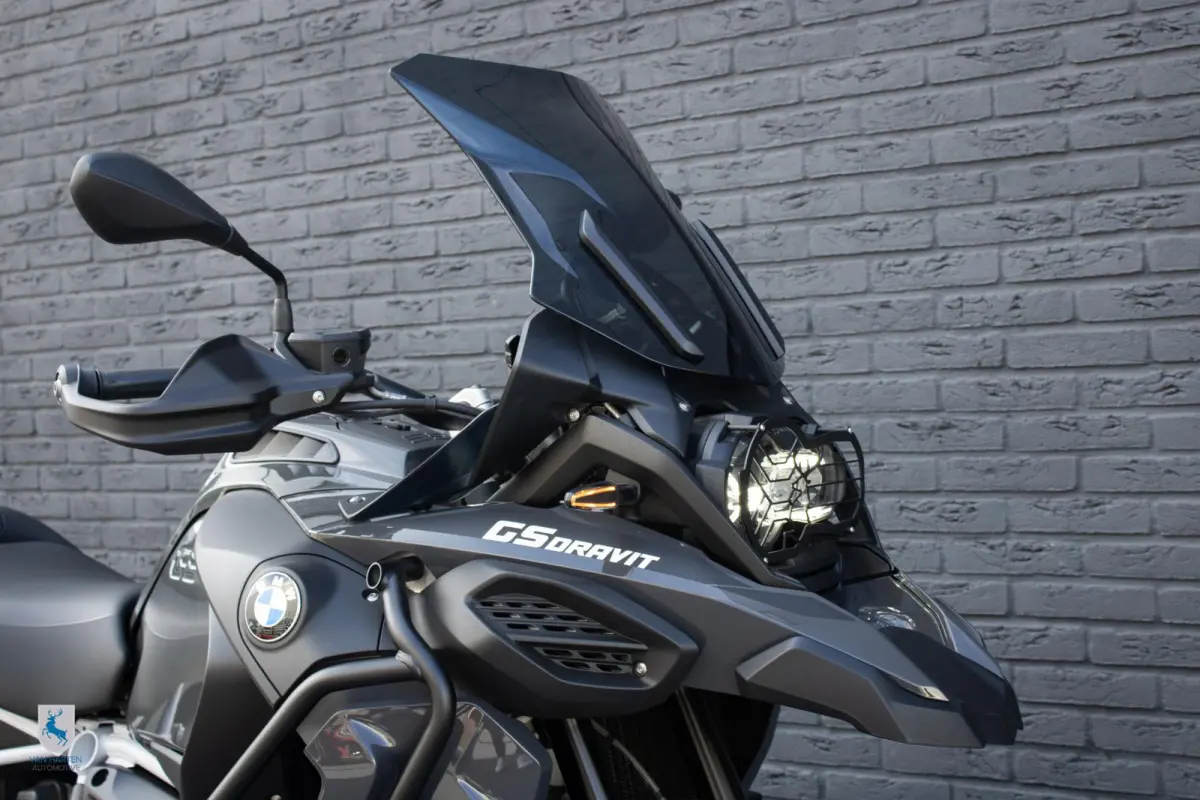 Dravit / Van Harten Design / Titanium Full Akrapovic