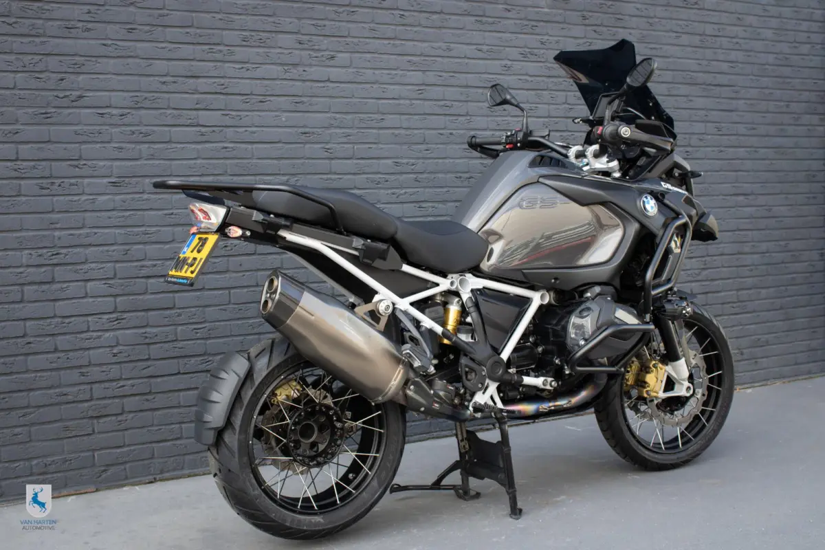 Dravit / Van Harten Design / Titanium Full Akrapovic