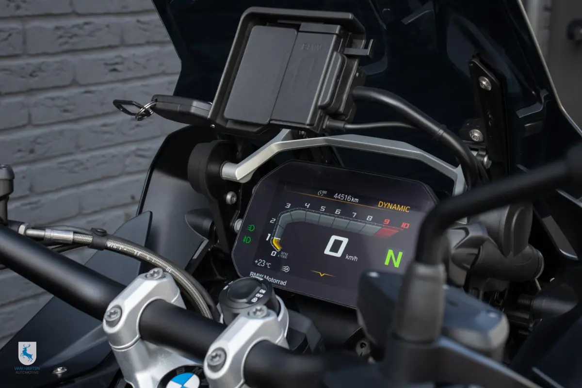 Dravit / Van Harten Design / Titanium Full Akrapovic