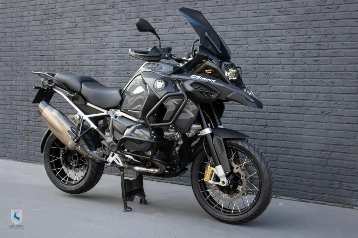 Dravit / Van Harten Design / Titanium Full Akrapovic