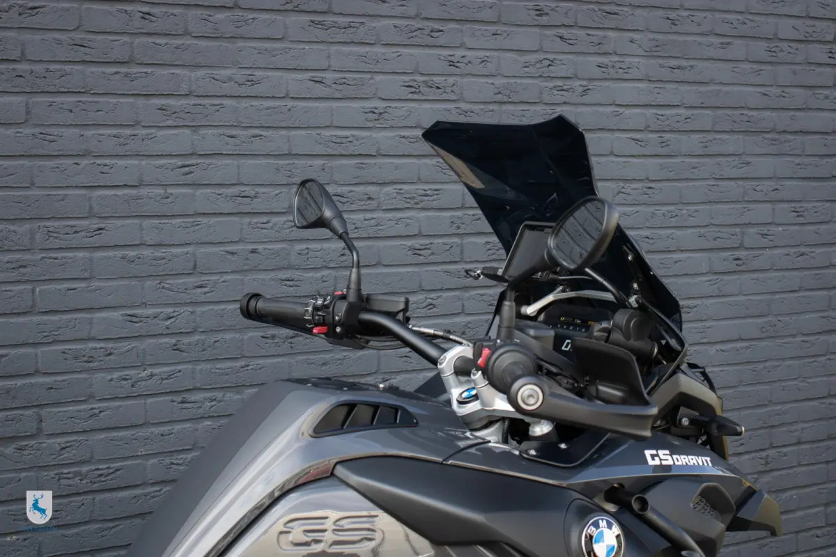 Dravit / Van Harten Design / Titanium Full Akrapovic