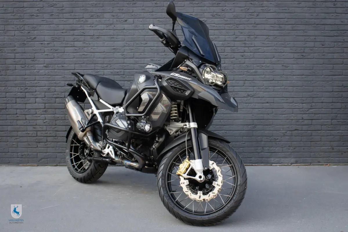 Dravit / Van Harten Design / Titanium Full Akrapovic