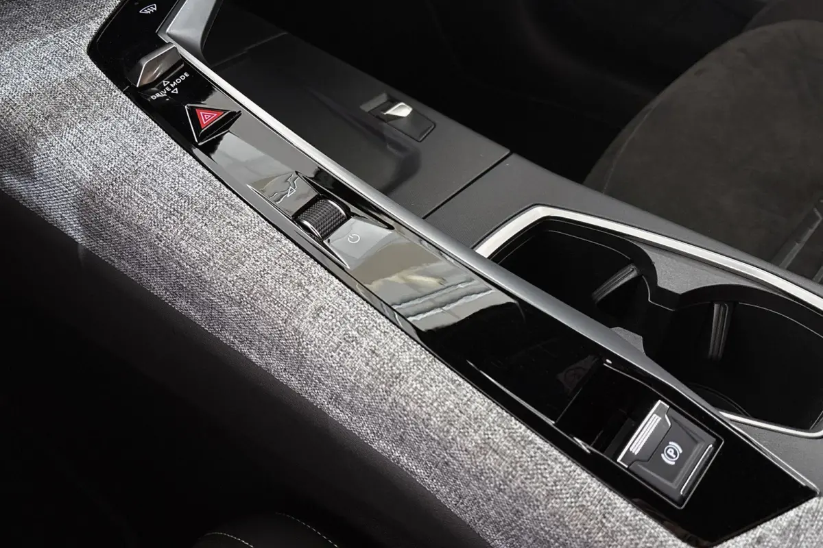 1.2 Hybrid 145 GT 7p Stuur-Stoelverwarming 360-Camera Keyless Apple CarPlay