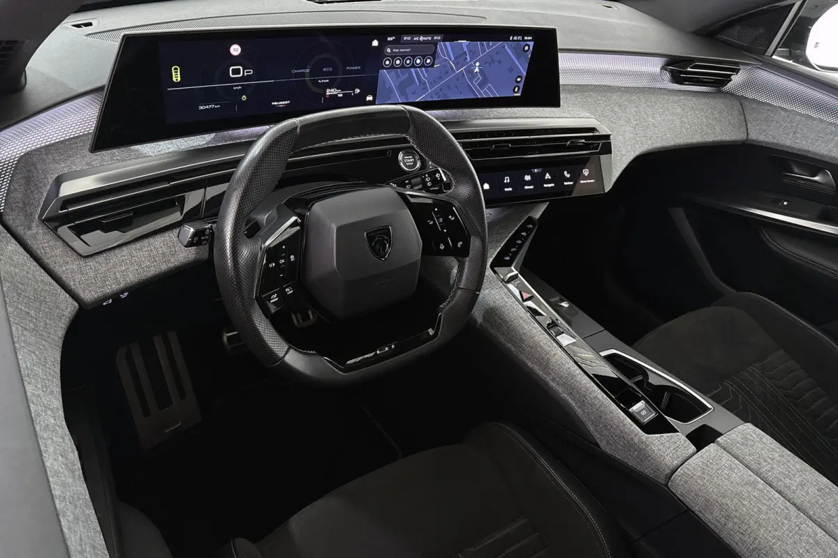 1.2 Hybrid 145 GT 7p Stuur-Stoelverwarming 360-Camera Keyless Apple CarPlay