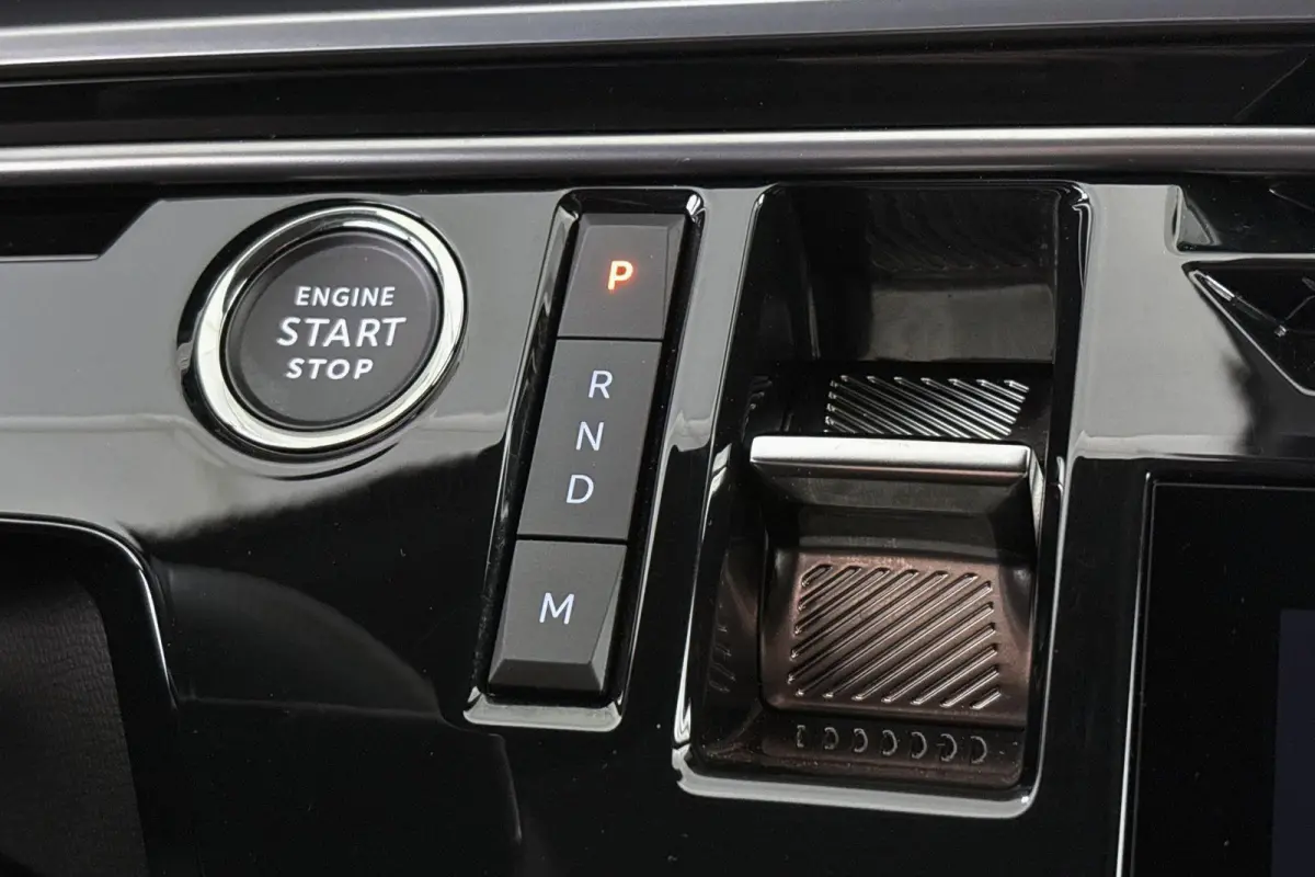 1.2 Hybrid 145 GT 7p Stuur-Stoelverwarming 360-Camera Keyless Apple CarPlay