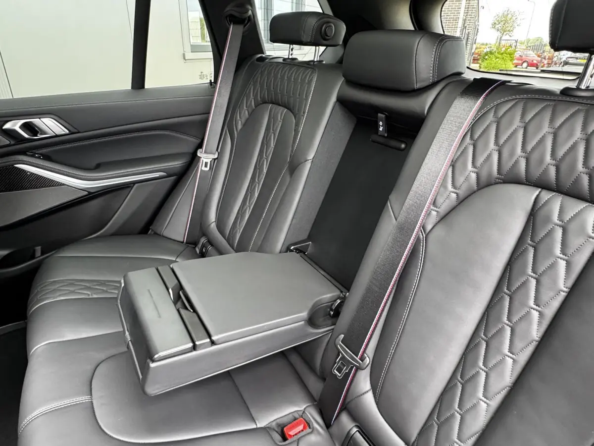xDrive45e High Executive 398 PK | Carbon | Sky lounge | 4 wiel sturing | Trekhaak