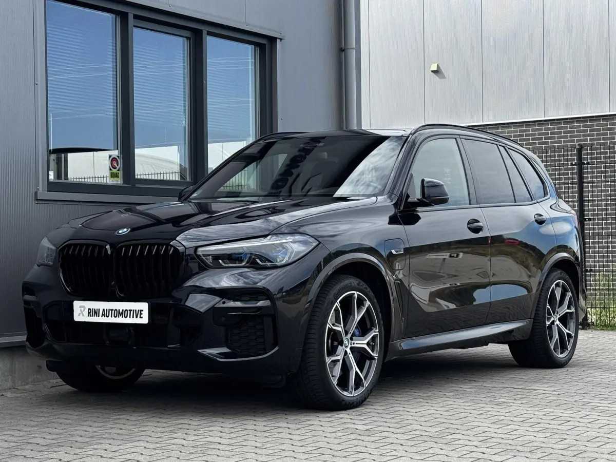 xDrive45e High Executive 398 PK | Carbon | Sky lounge | 4 wiel sturing | Trekhaak