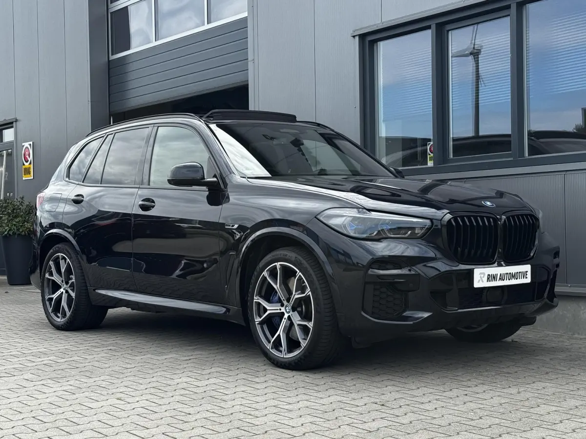 xDrive45e High Executive 398 PK | Carbon | Sky lounge | 4 wiel sturing | Trekhaak