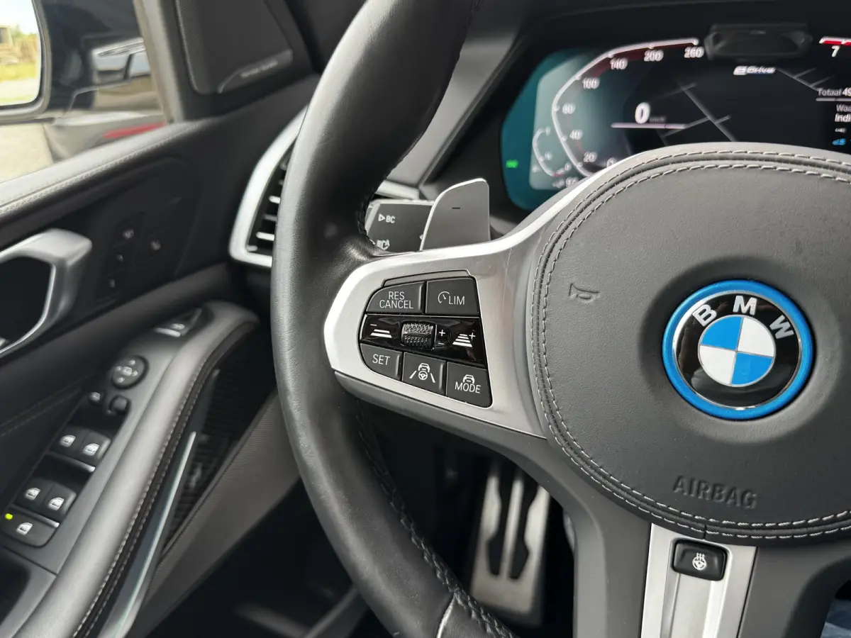 xDrive45e High Executive 398 PK | Carbon | Sky lounge | 4 wiel sturing | Trekhaak