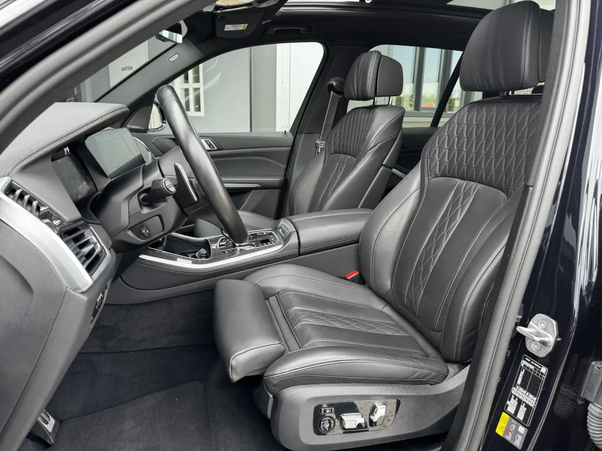 xDrive45e High Executive 398 PK | Carbon | Sky lounge | 4 wiel sturing | Trekhaak